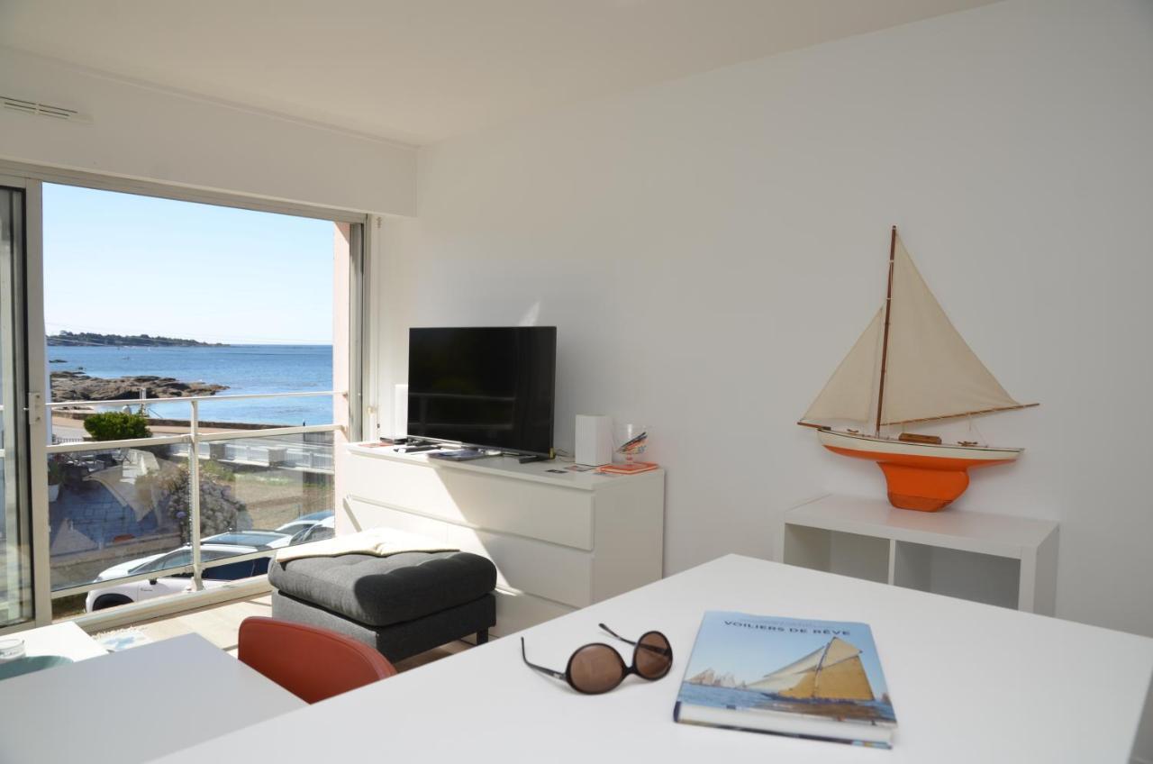 Votre Vue, La Mer, Les Bateaux !!! Wir Sprechen Flieben Deutsch, Touristentipps, We Speak English กงการ์โน ภายนอก รูปภาพ