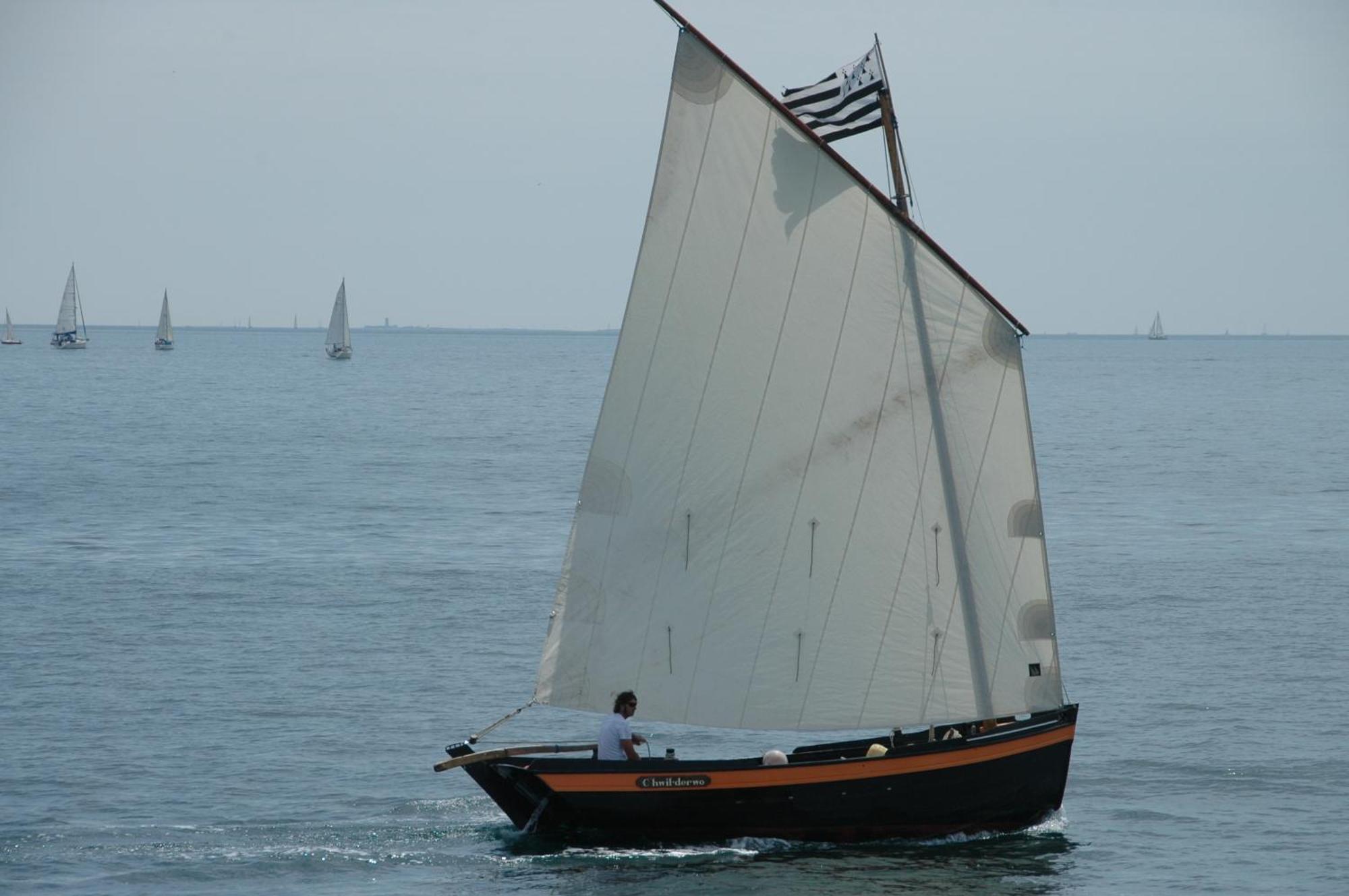 Votre Vue, La Mer, Les Bateaux !!! Wir Sprechen Flieben Deutsch, Touristentipps, We Speak English กงการ์โน ภายนอก รูปภาพ